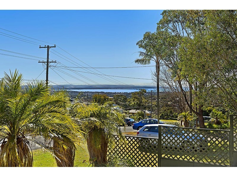 22 Stephenson Road, Bateau Bay NSW 2261