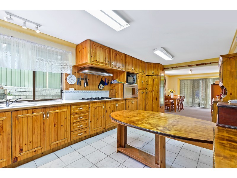 76 Jeannie Crescent, Berkeley Vale NSW 2261