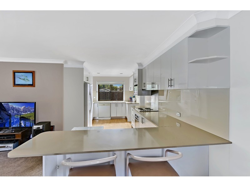 9 Manning Road, The Entrance NSW 2261