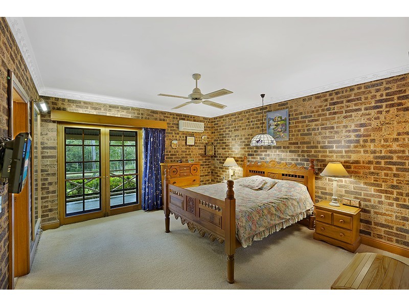 122 Woods Road, Jilliby NSW 2259