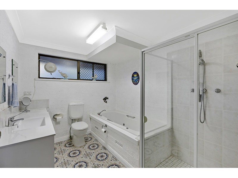 122 Woods Road, Jilliby NSW 2259