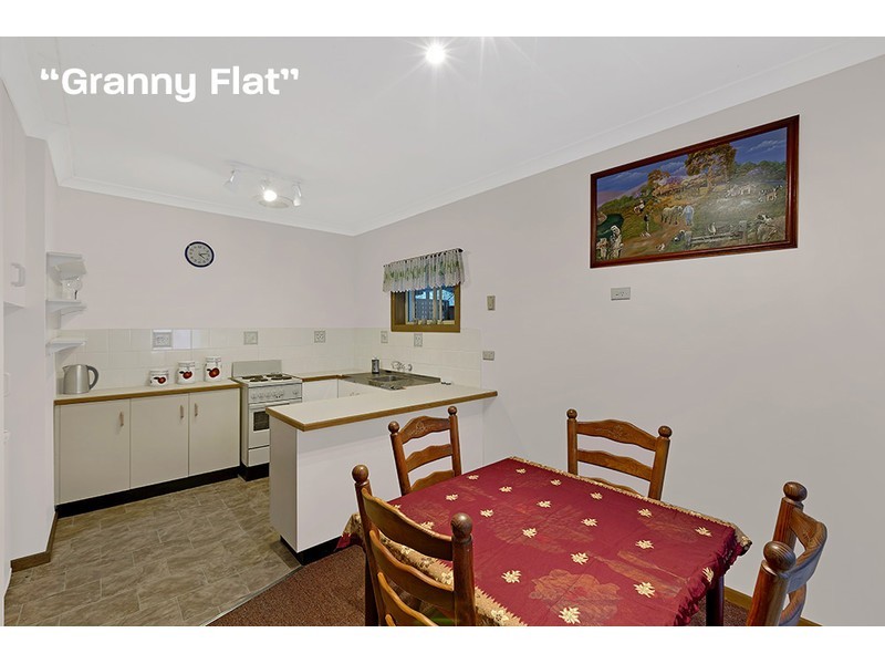 122 Woods Road, Jilliby NSW 2259