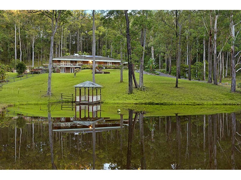 122 Woods Road, Jilliby NSW 2259