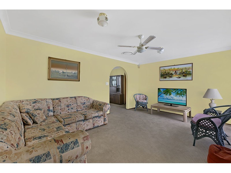 12 Maree Boulevard, Killarney Vale NSW 2261