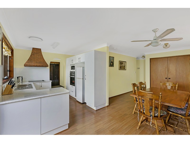 12 Maree Boulevard, Killarney Vale NSW 2261