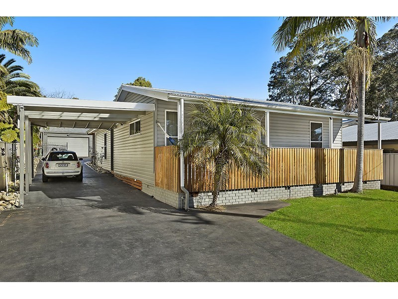 28 Kingsford Smith Drive, Berkeley Vale NSW 2261