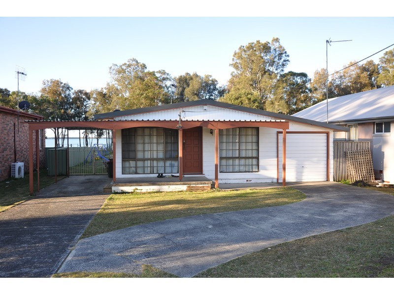 107 Lakedge Avenue, Berkeley Vale NSW 2261