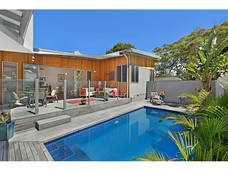 69 Bateau Bay Road, Bateau Bay NSW 2261