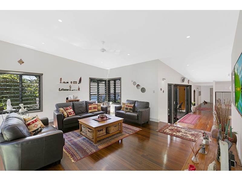 69 Bateau Bay Road, Bateau Bay NSW 2261