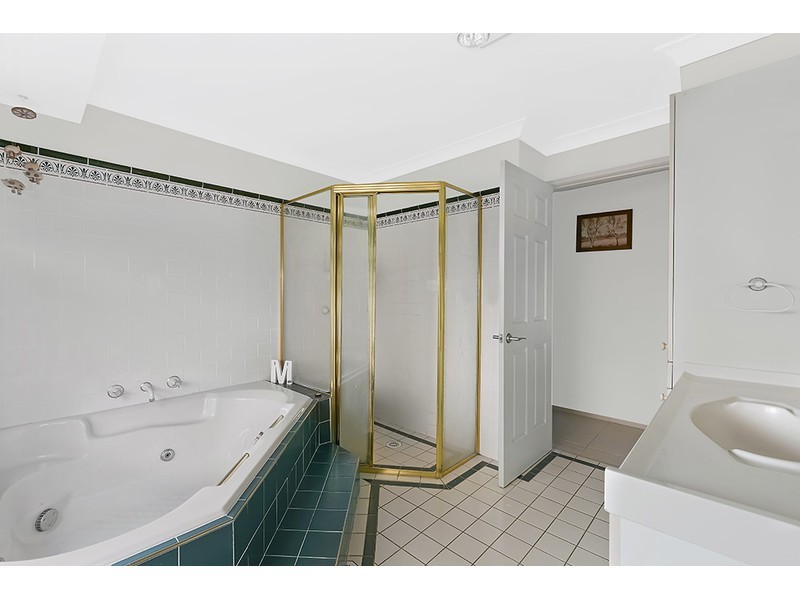 6 Tully Place, Berkeley Vale NSW 2261