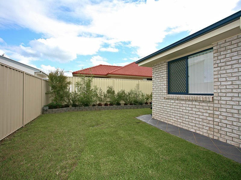 8 Fordham Court, Regents Park QLD 4118