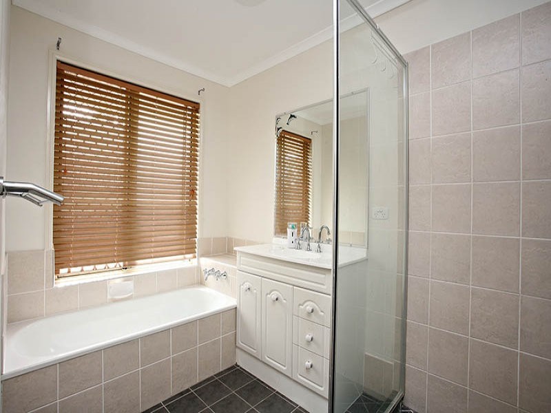 628 Silverwood Drive, Jimboomba QLD 4280