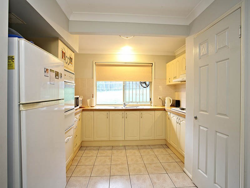 6 Chesterfield Crescent, Kuraby QLD 4112