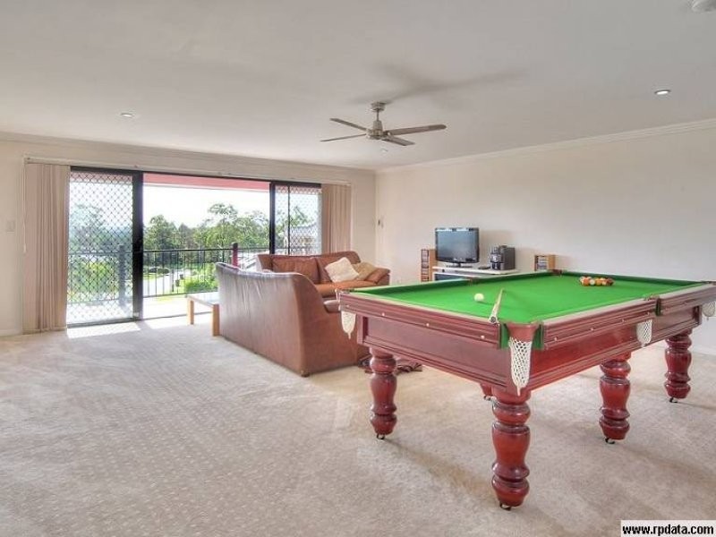 34 Woodlark Crescent, Parkinson QLD 4115