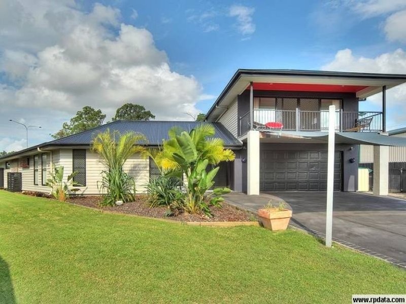 34 Woodlark Crescent, Parkinson QLD 4115