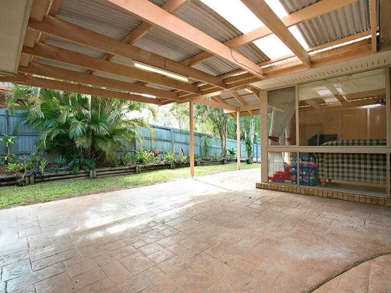 60 Parkroyal Crescent, Regents Park QLD 4118