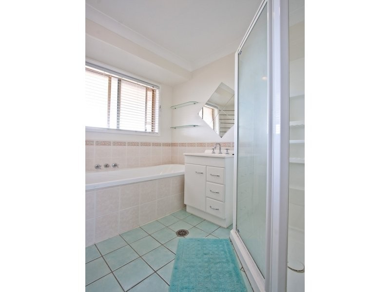 16 Lycoris Street, Crestmead QLD 4132