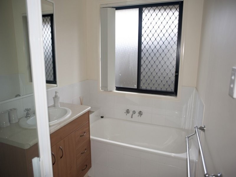 20 Moffatt Road, Waterford West QLD 4133