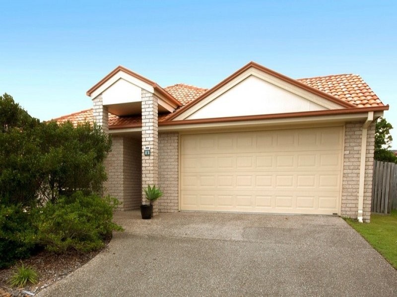 8 Chancellor Circuit, Meadowbrook QLD 4131