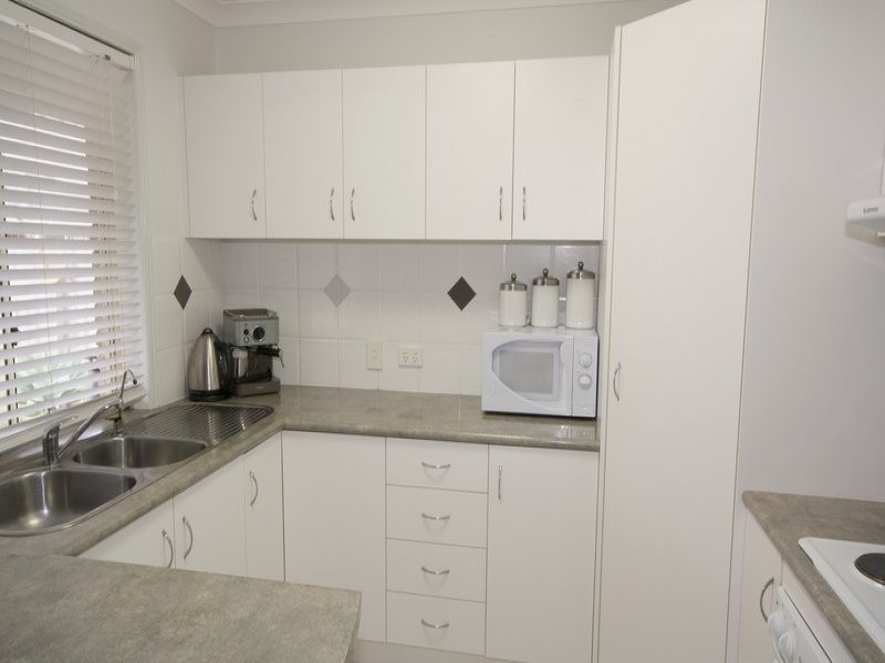 8 Chancellor Circuit, Meadowbrook QLD 4131