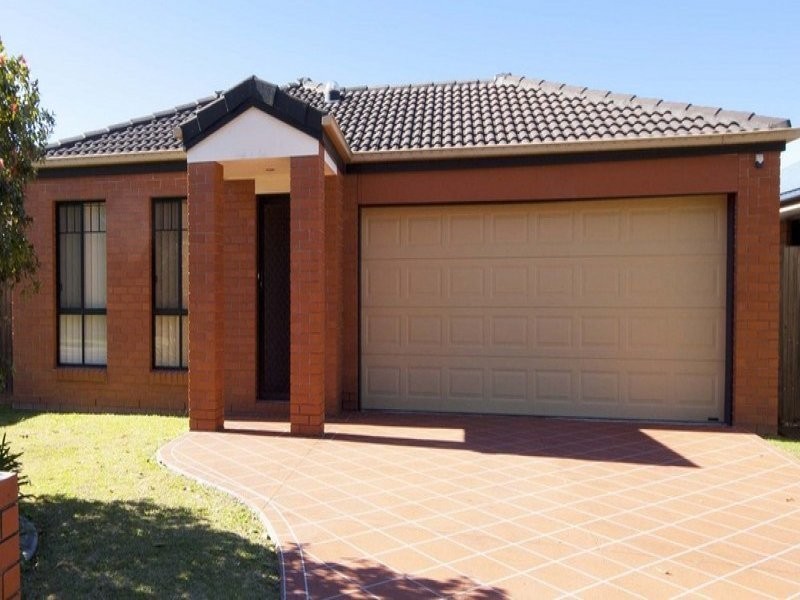 9 Allenby Drive, Meadowbrook QLD 4131