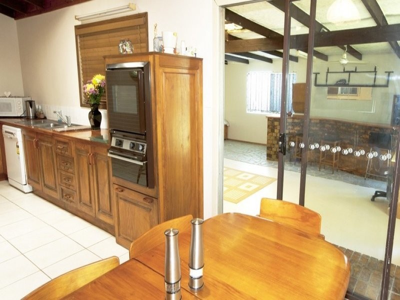 201 Loganlea Road, Loganlea QLD 4131