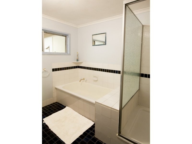 201 Loganlea Road, Loganlea QLD 4131