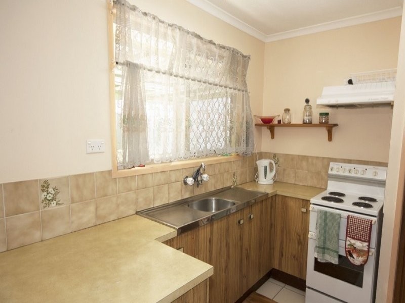 8 Crinum Street, Crestmead QLD 4132