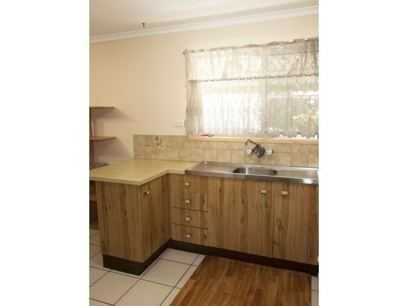 8 Crinum Street, Crestmead QLD 4132