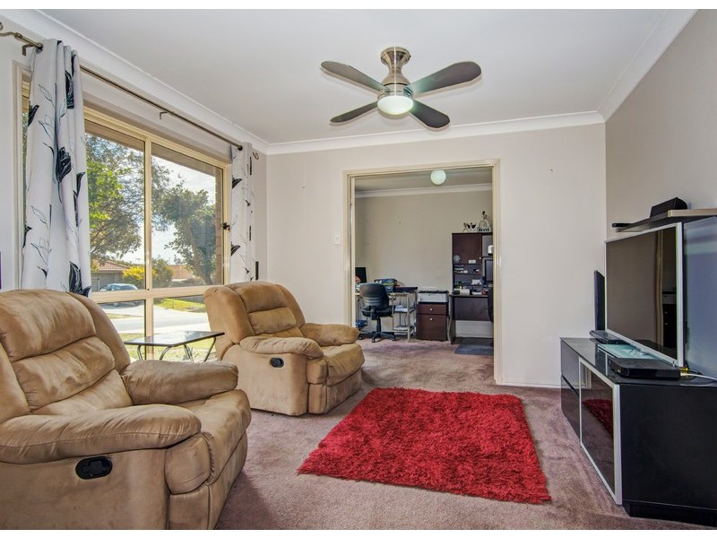 3 Woodrow Place, Marsden QLD 4132