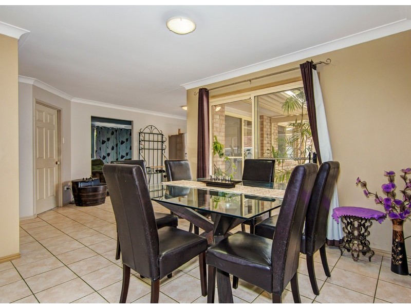 3 Woodrow Place, Marsden QLD 4132