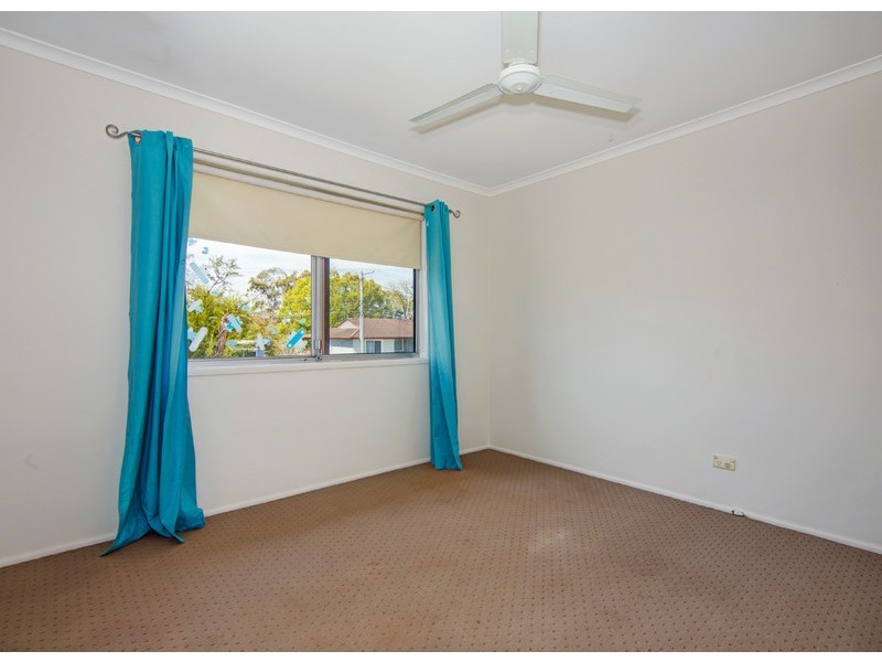 10 Maple Street, Marsden QLD 4132