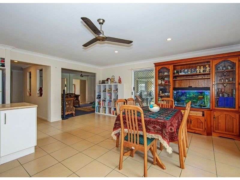 5 Eric Court, Hillcrest QLD 4118