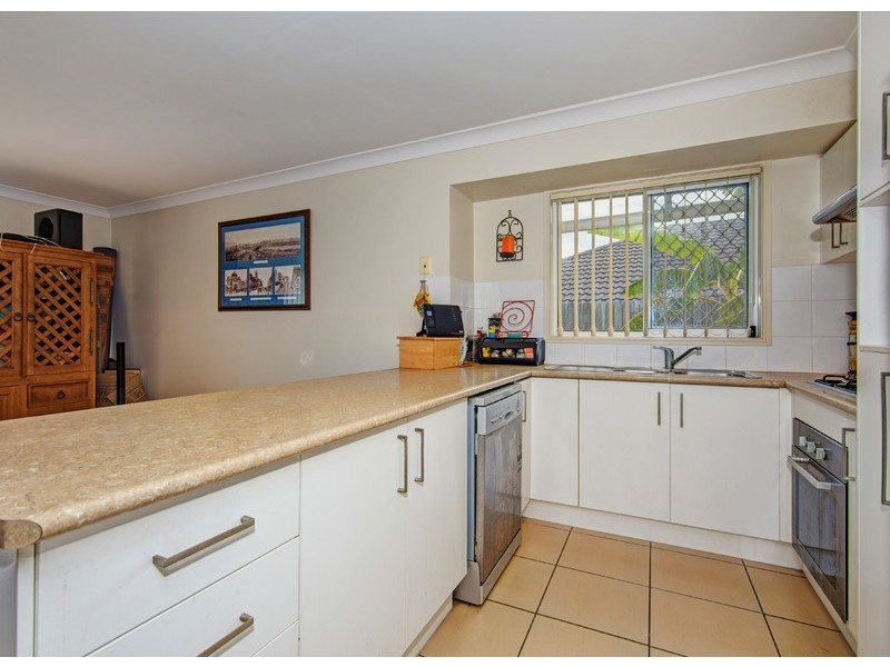 5 Eric Court, Hillcrest QLD 4118