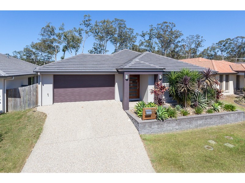 25 Kenilworth Crescent, Waterford QLD 4133
