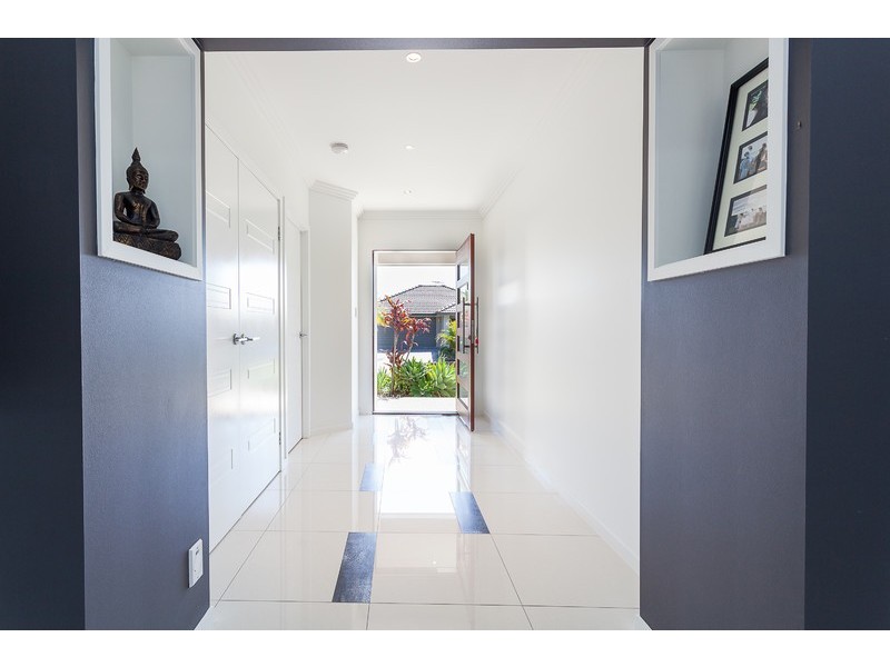 25 Kenilworth Crescent, Waterford QLD 4133