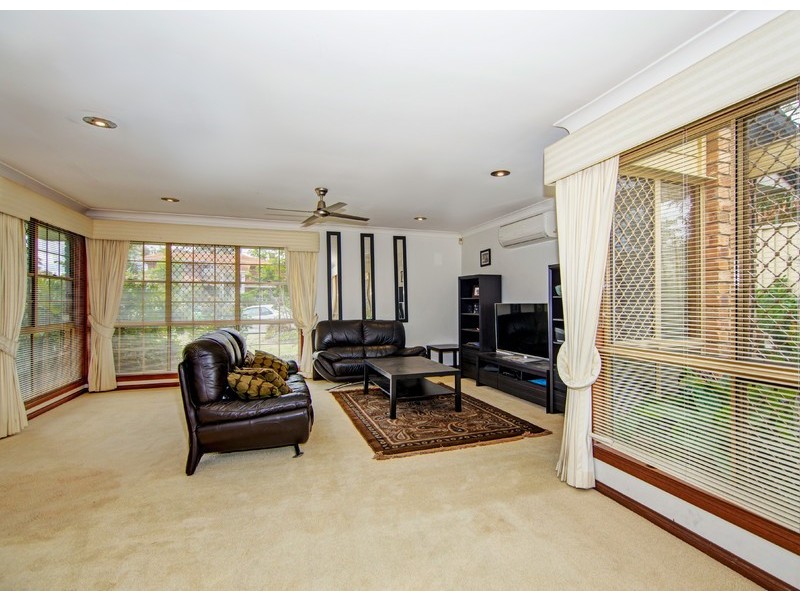 11 Pennant Place, Calamvale QLD 4116