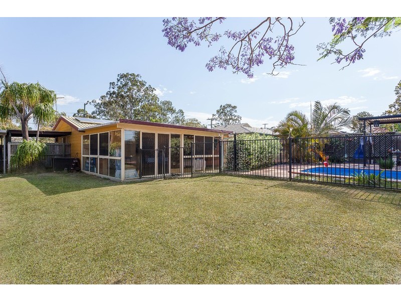 15 Whiteman Street, Crestmead QLD 4132