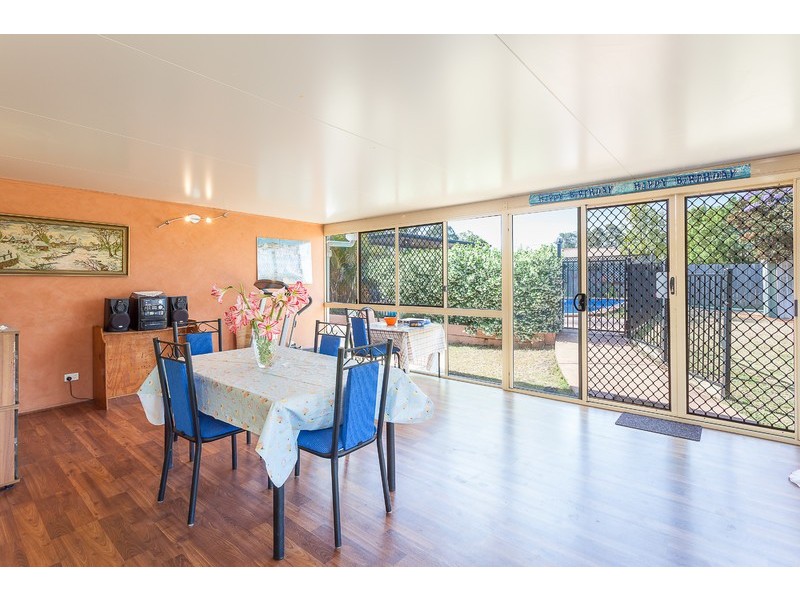 15 Whiteman Street, Crestmead QLD 4132