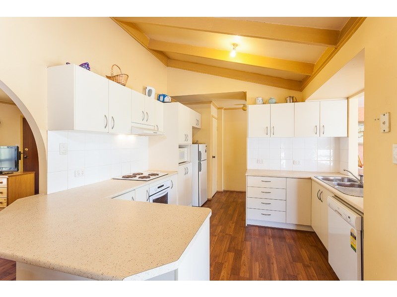15 Whiteman Street, Crestmead QLD 4132