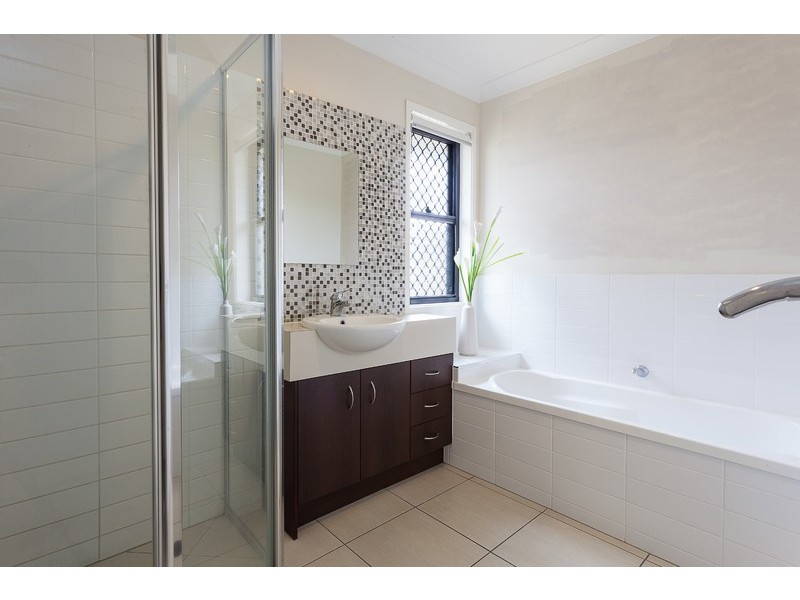 1/92 Logan Reserve Road, Waterford West QLD 4133