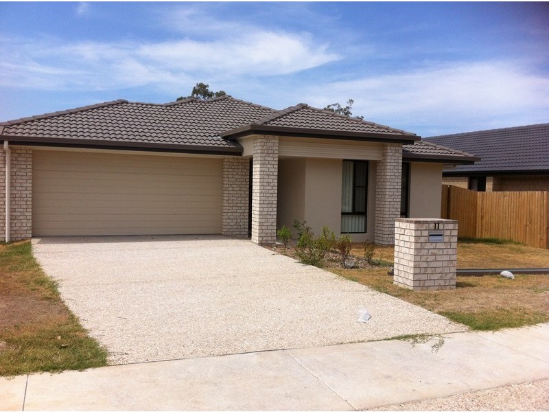 11 Oasis Court, Marsden QLD 4132