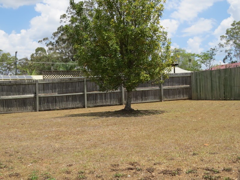 8 Bix Court, Crestmead QLD 4132