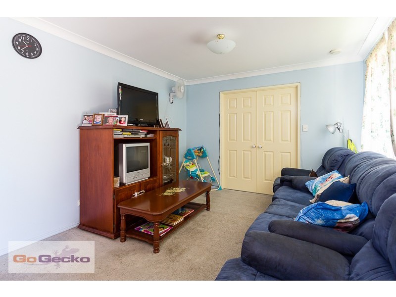 16 Woodrow Place, Marsden QLD 4132