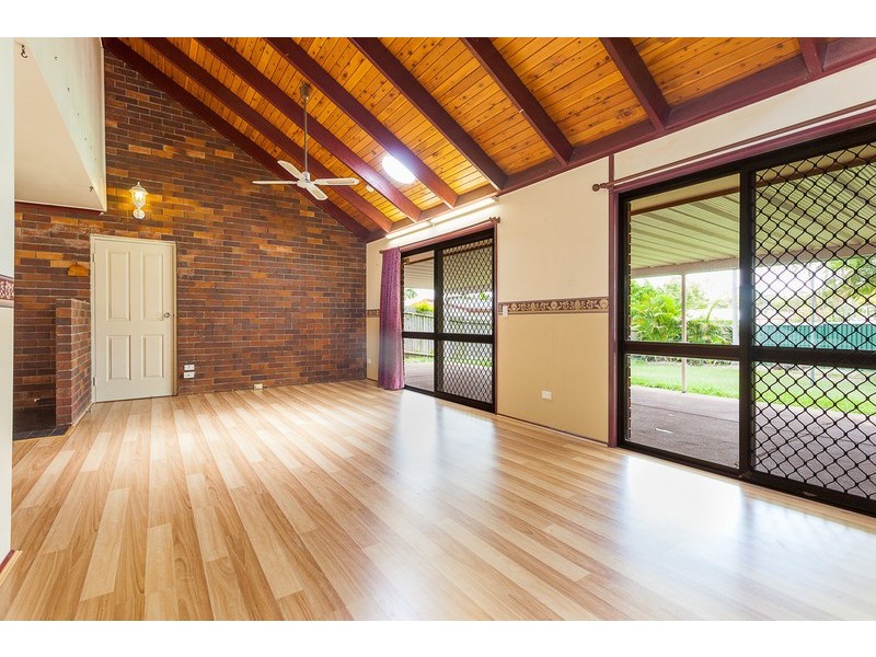 8 Hakari Street, Crestmead QLD 4132