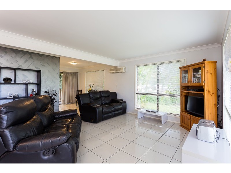 22 Moore Street, Loganlea QLD 4131