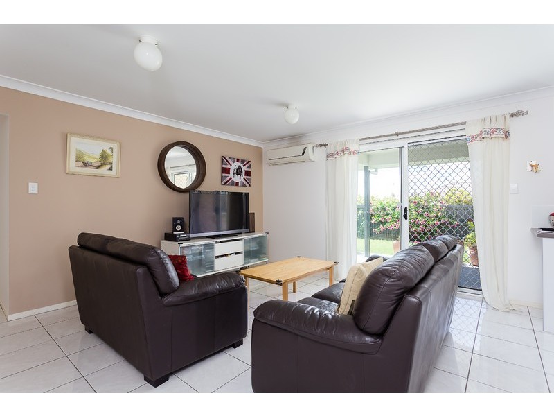 6 Delaforce Street, Regents Park QLD 4118