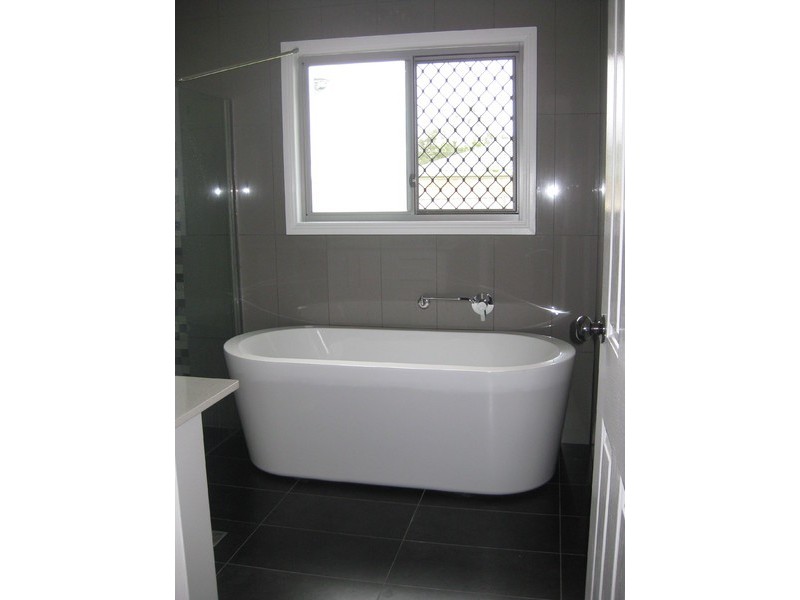 16 Avalon Court, Marsden QLD 4132