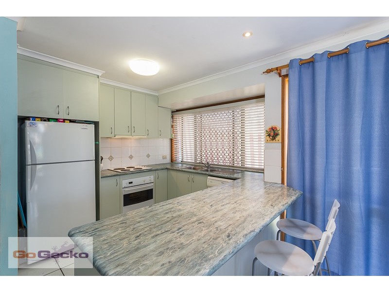 5 Bron Court, Loganlea QLD 4131