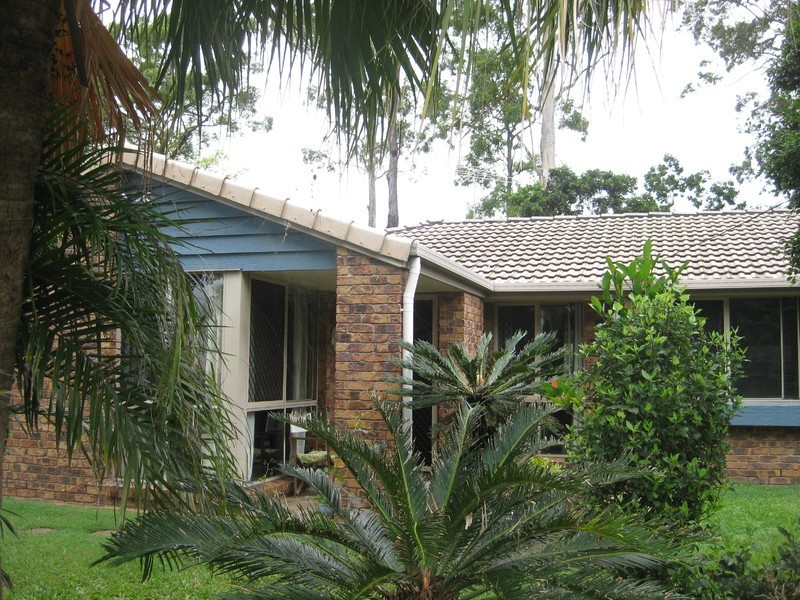 5 Bron Court, Loganlea QLD 4131